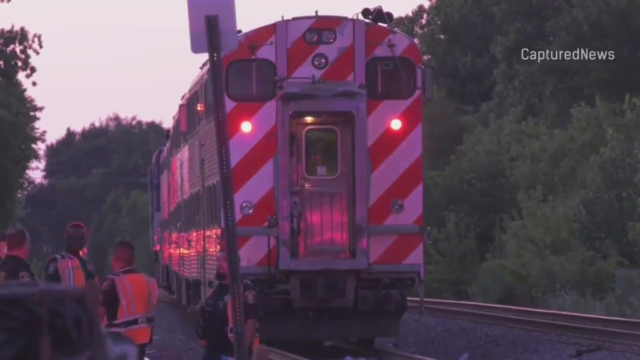 Pedestrian hit, killed by Metra train in Grayslake