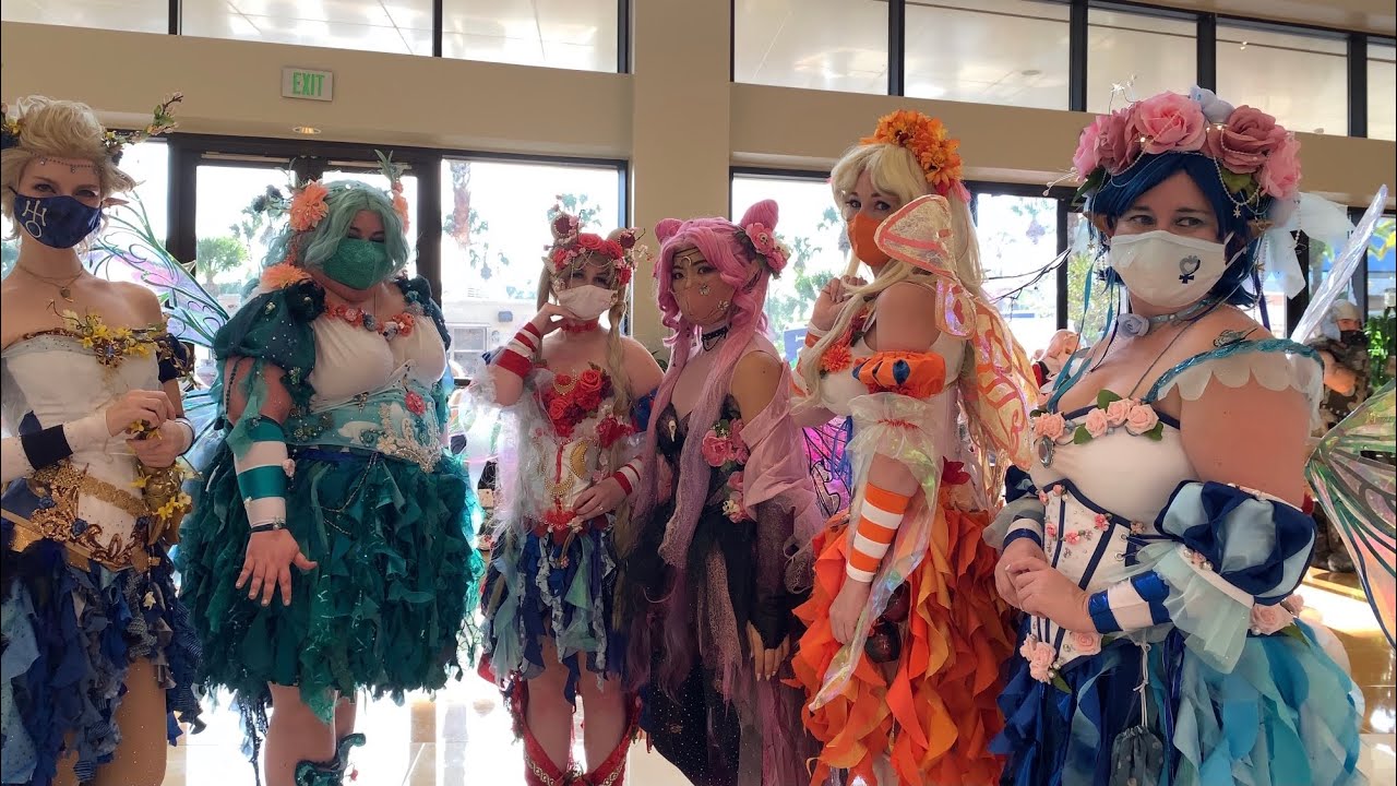 HOLIDAY MATSURI 2021 COSPLAY MUSIC VIDEO | Chicka lovestacos |