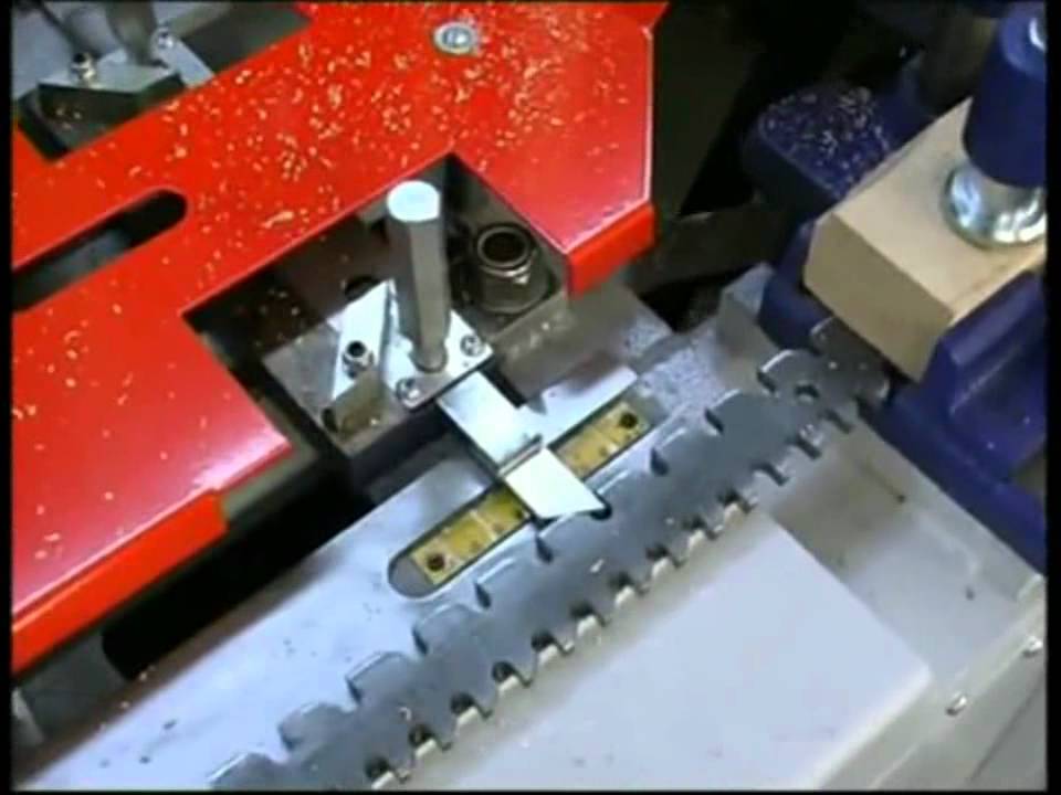 Piqueuse de persienne Entailleuse de persienne Persienneuse