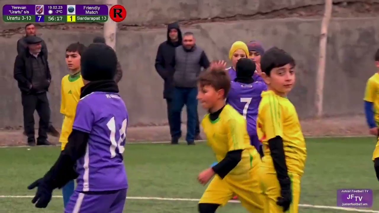 Edmon Petrosian #16   Urartu  13  2022 - 2023.