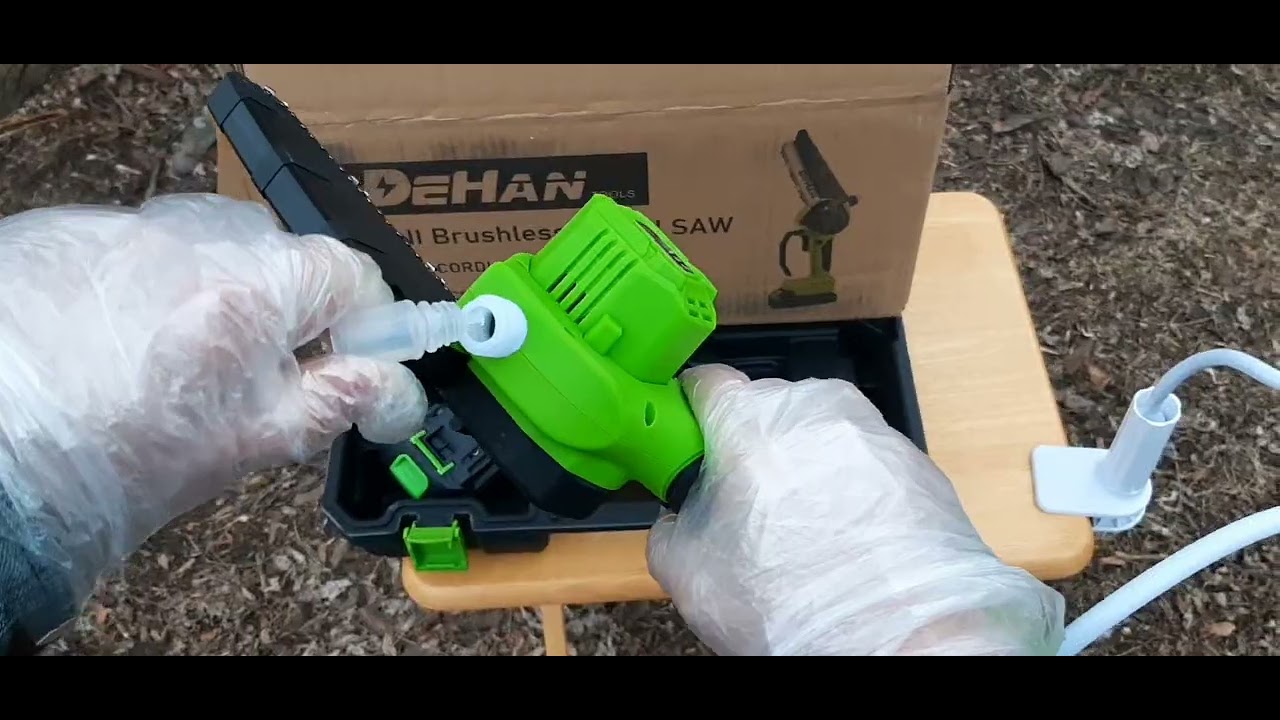 Mini chainsaw unboxing from Temu