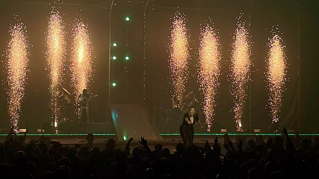 SANTA - Dis-moi oui Live Zénith Paris 17.12.25