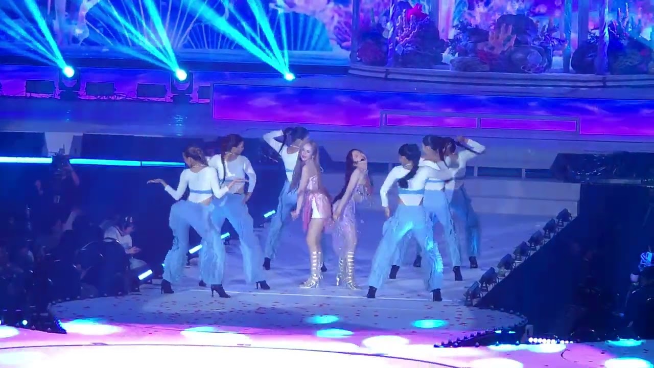 ลอยทะเล CDGuntee - June Mewnich - Blus Blosoom FanFest