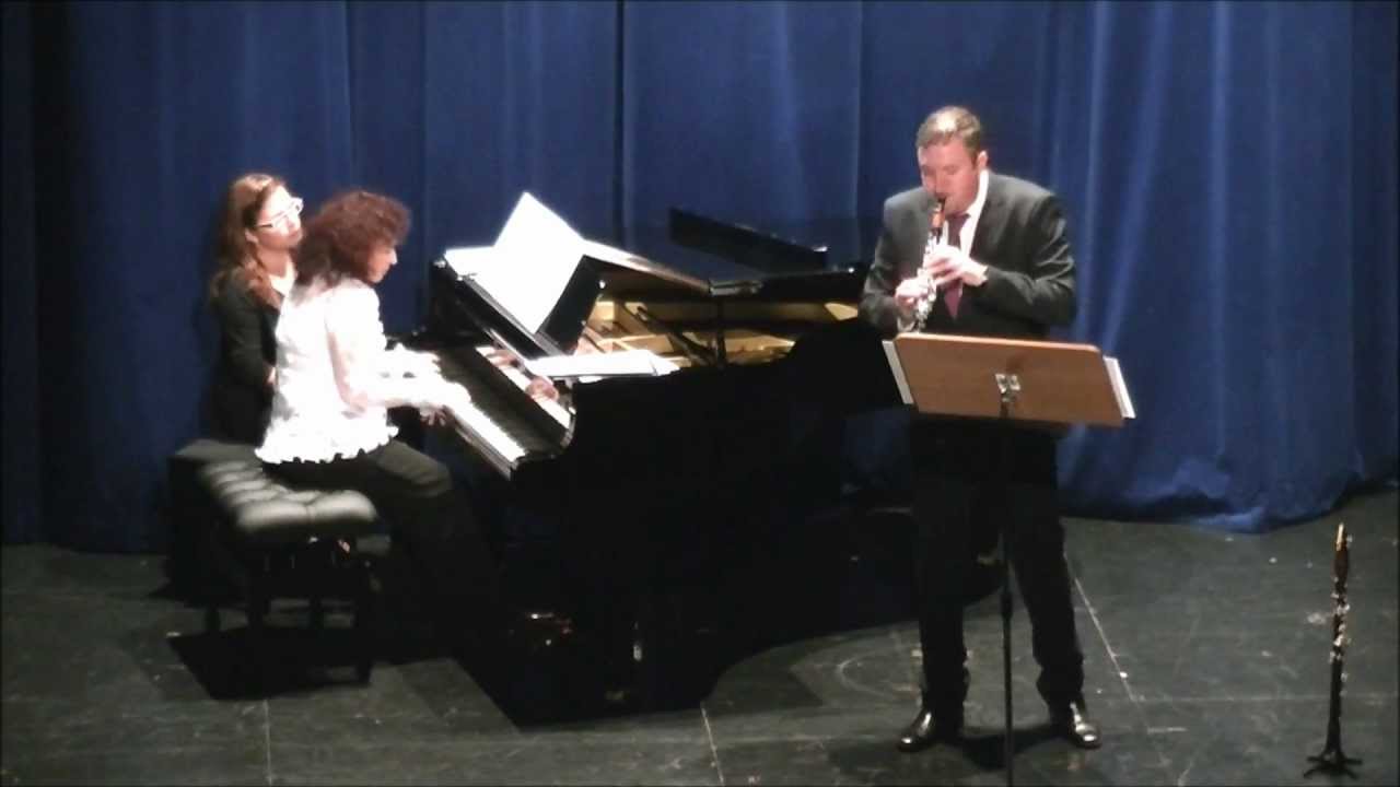Piazzolla on the Piccolo Clarinet. Javier Llopis.