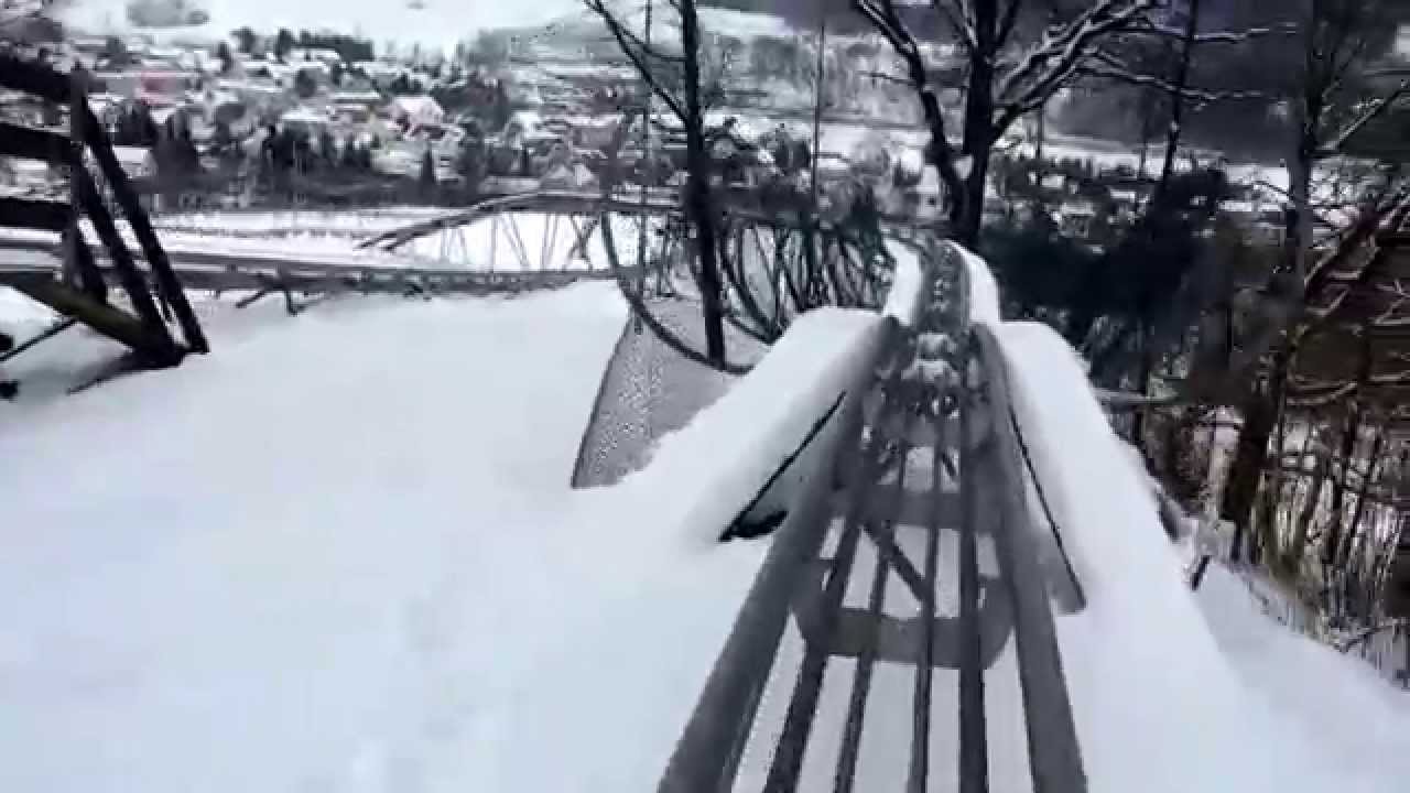 Sommerrodelbahn Mlad&eacute; Buky - Abfahrt im Winter Tschechien
