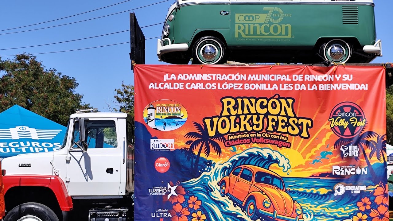 Visitando la actividad de #VolkyFest de autos #Volkswagen en #Rincon #PuertoRico.