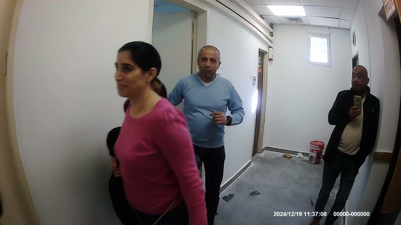 כנופית שלטון החוק סניף פת מציגים שודדים ונהנים