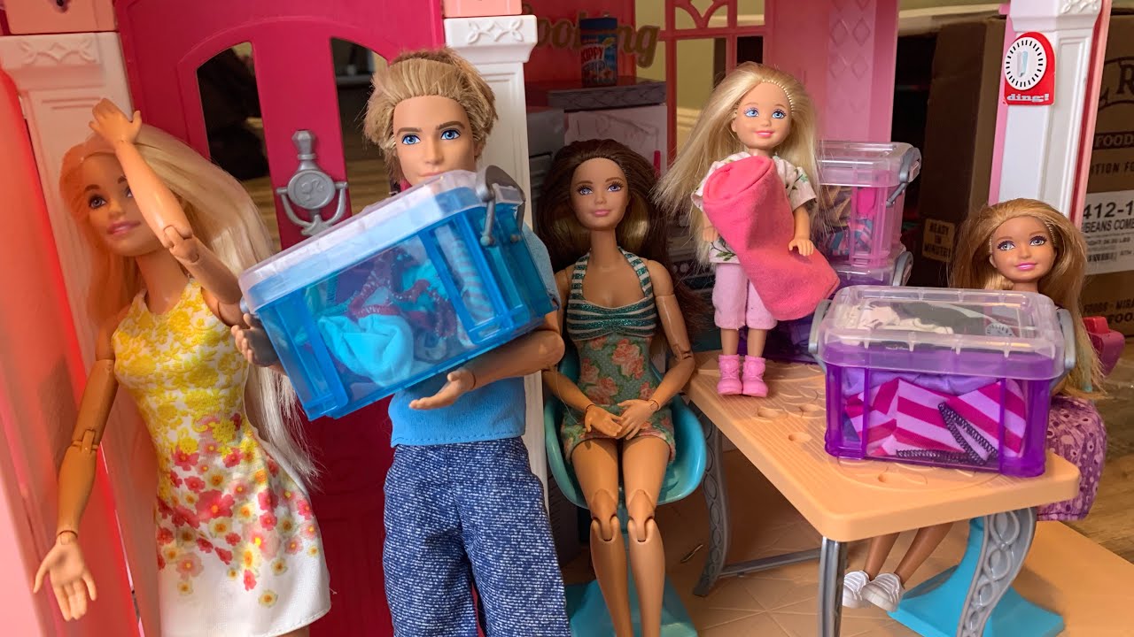 Barbie- Packing For Vacation Disaster