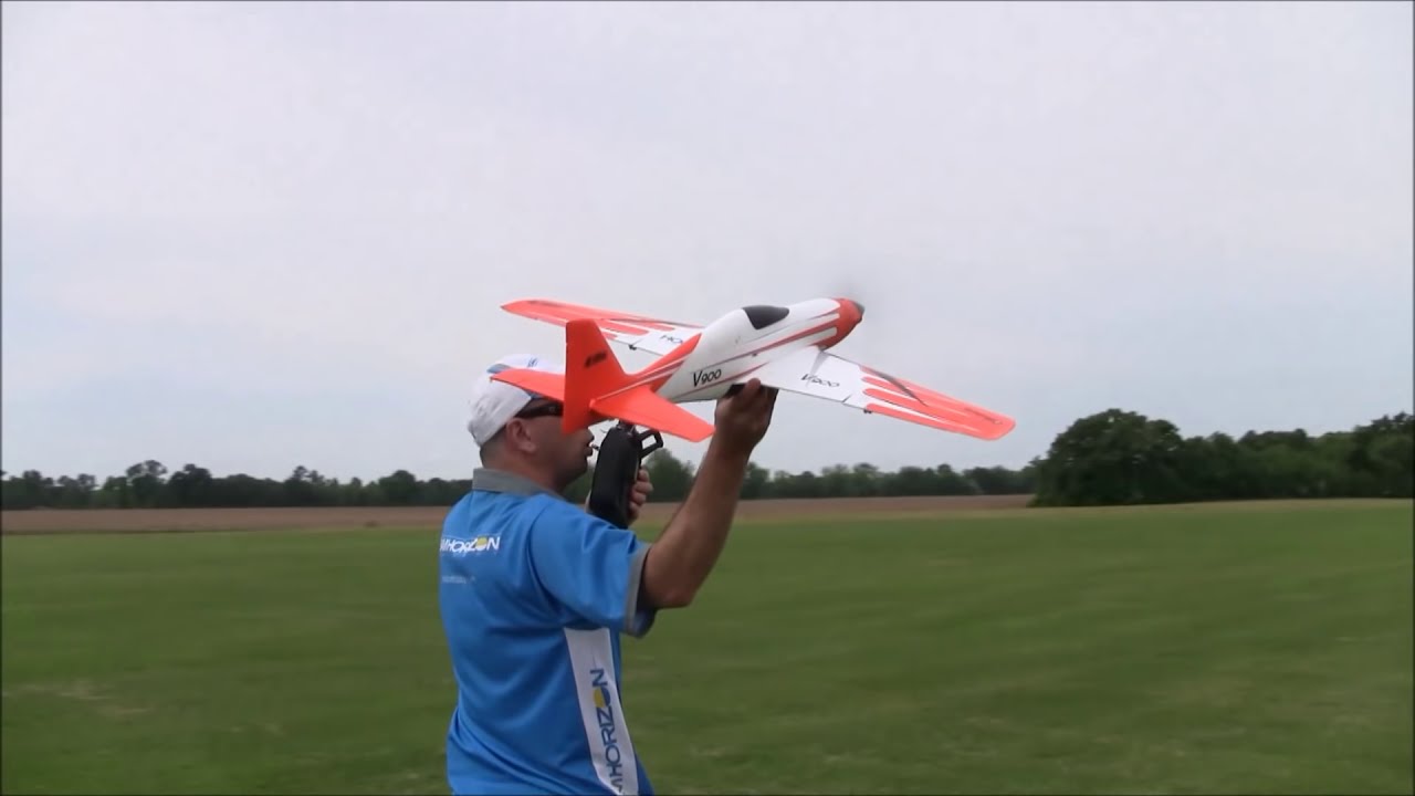 E-flite V900 BNF Basic — ПЕРВЫЙ ВЗГЛЯД И ДЕМОНСТРАЦИЯ СКОРОСТИ с КРЕЙГОМ ГРИНИНГОМ! SEFF 2018