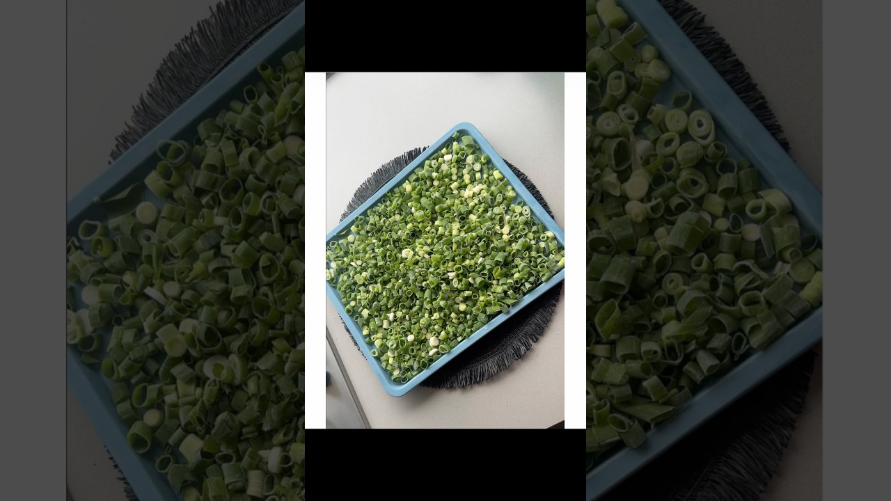 How to Store & Freeze Green Onions Properly 🌿 | Kitchen Hack #shorts