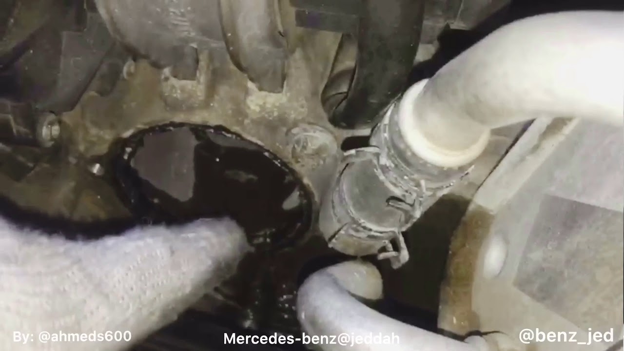 تغيير بلف الحراره و دورة ماء الرديتر فياقرا 500 || how to change thermostat and radiator coolers
