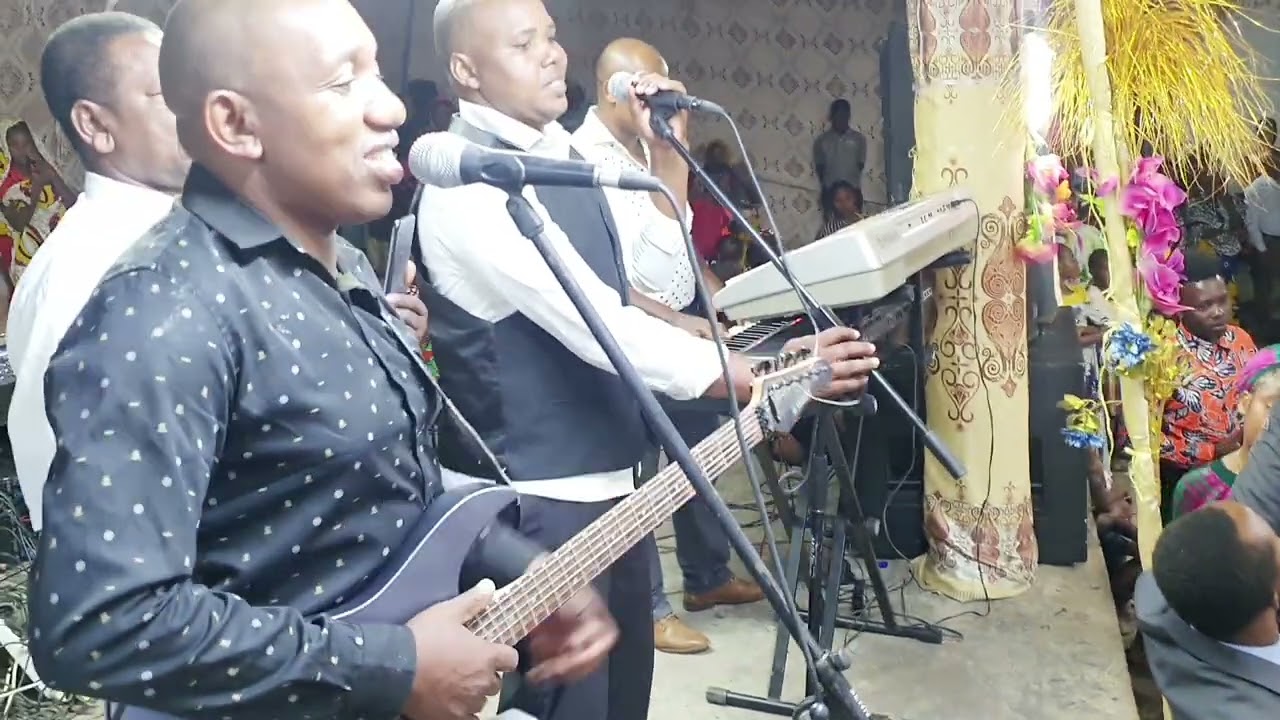WOUDJAMA MUSIC à ongoni ( toirab)