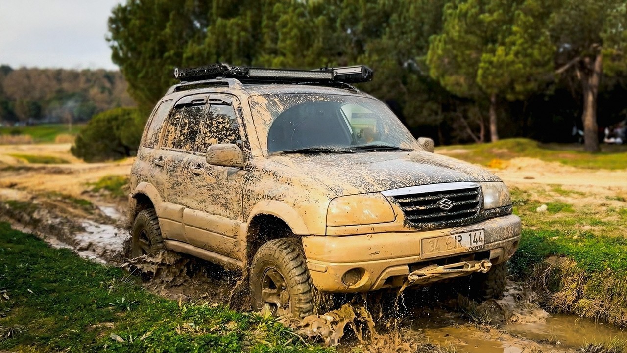 Suzuki Grand Vitara V6 Off-Road Режим &laquo;Зверь&raquo; активирован с помощью выхлопной системы Flowmaster! 😈