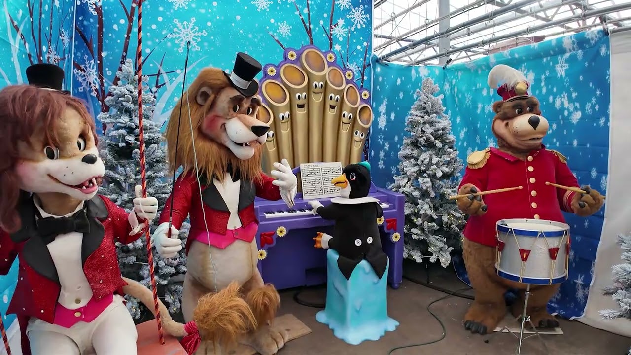 Рождественское шоу на фестивале Circus World Jamboree!