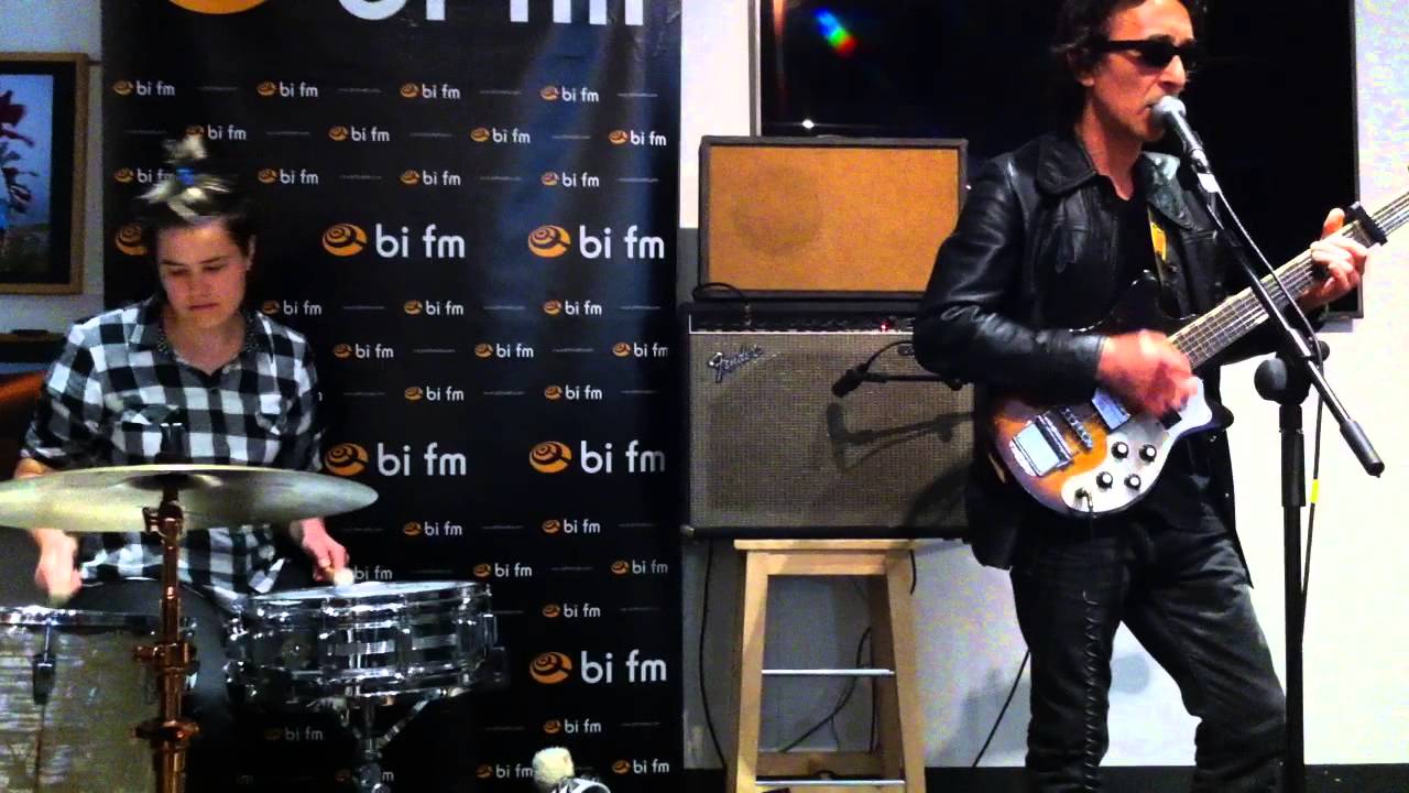 RAFAEL BERRIO. 'El mundo pende de un hilo'. Fnac, San Sebastián, 7.mayo.2015