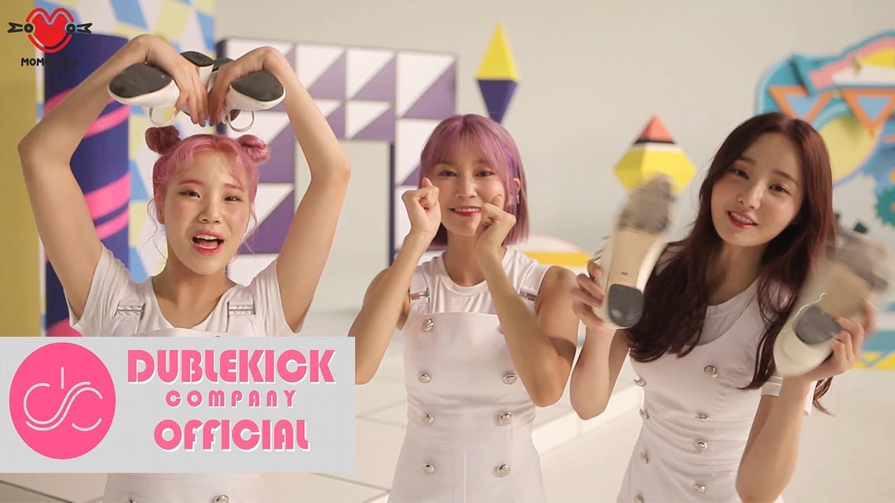MOMOLAND(모모랜드) - 