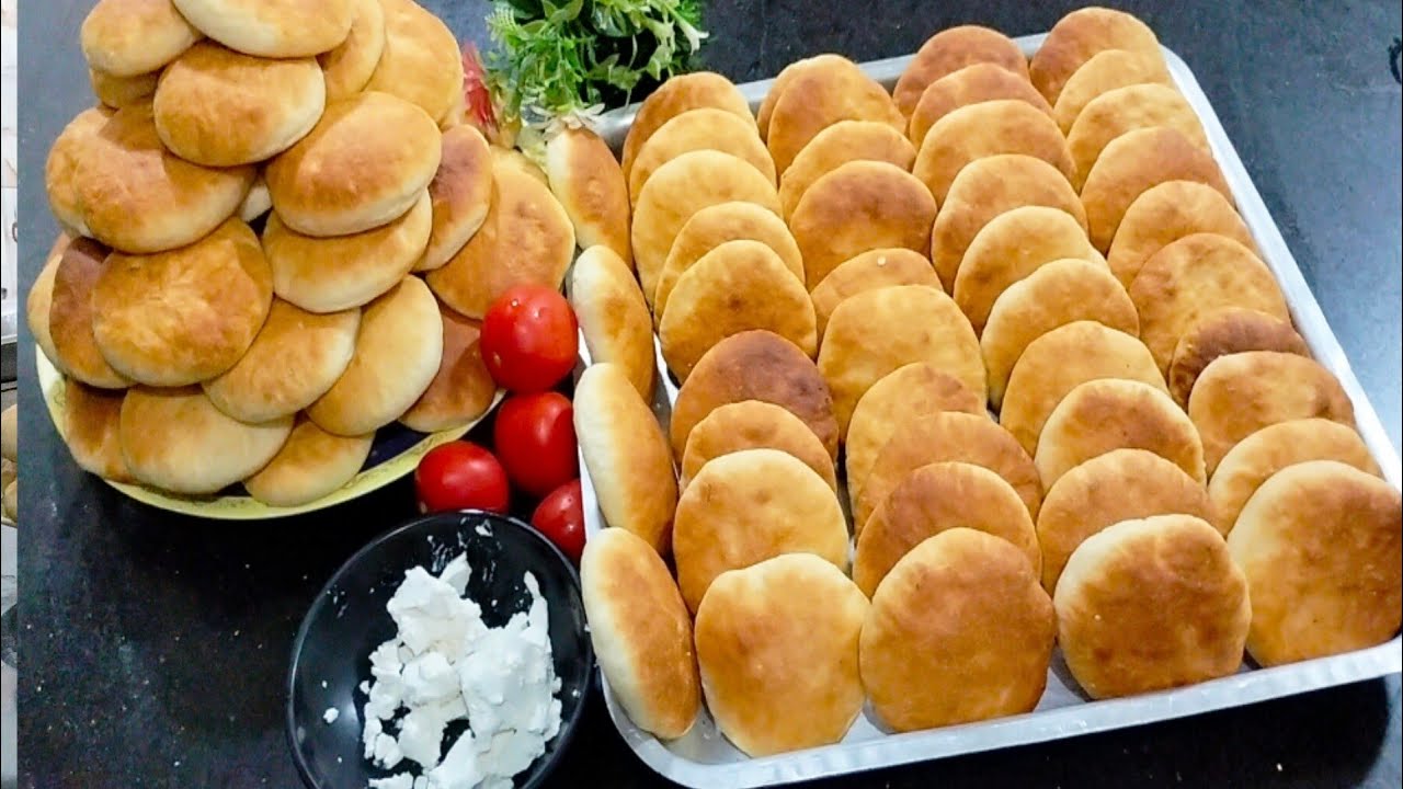 القرص الطريه الفلاحي الهشة مثل القطن وريحتها جايبه اخر الشارع وسر طراوتها وملمسها الناعم
