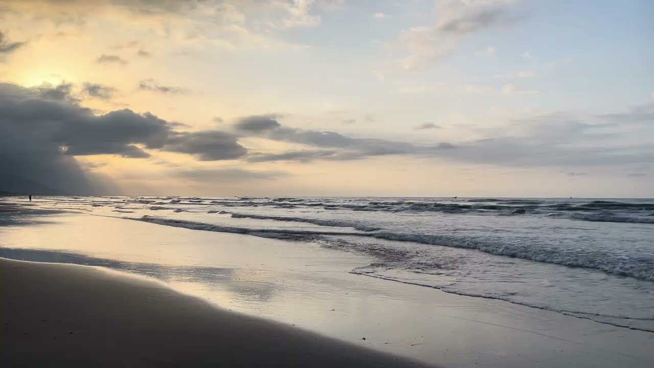 Ocean sound for deep sleep | 30 min gentle waves (no music, no talking)