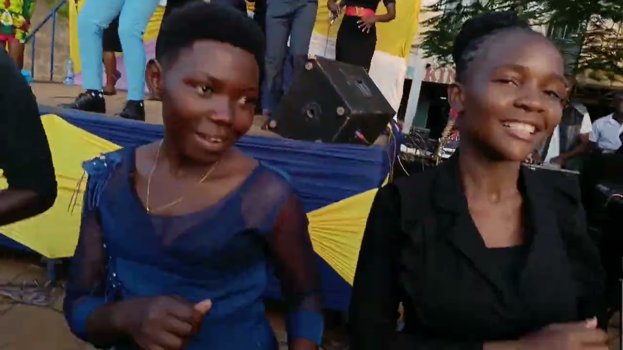 Live praise....Erick Oyomo 