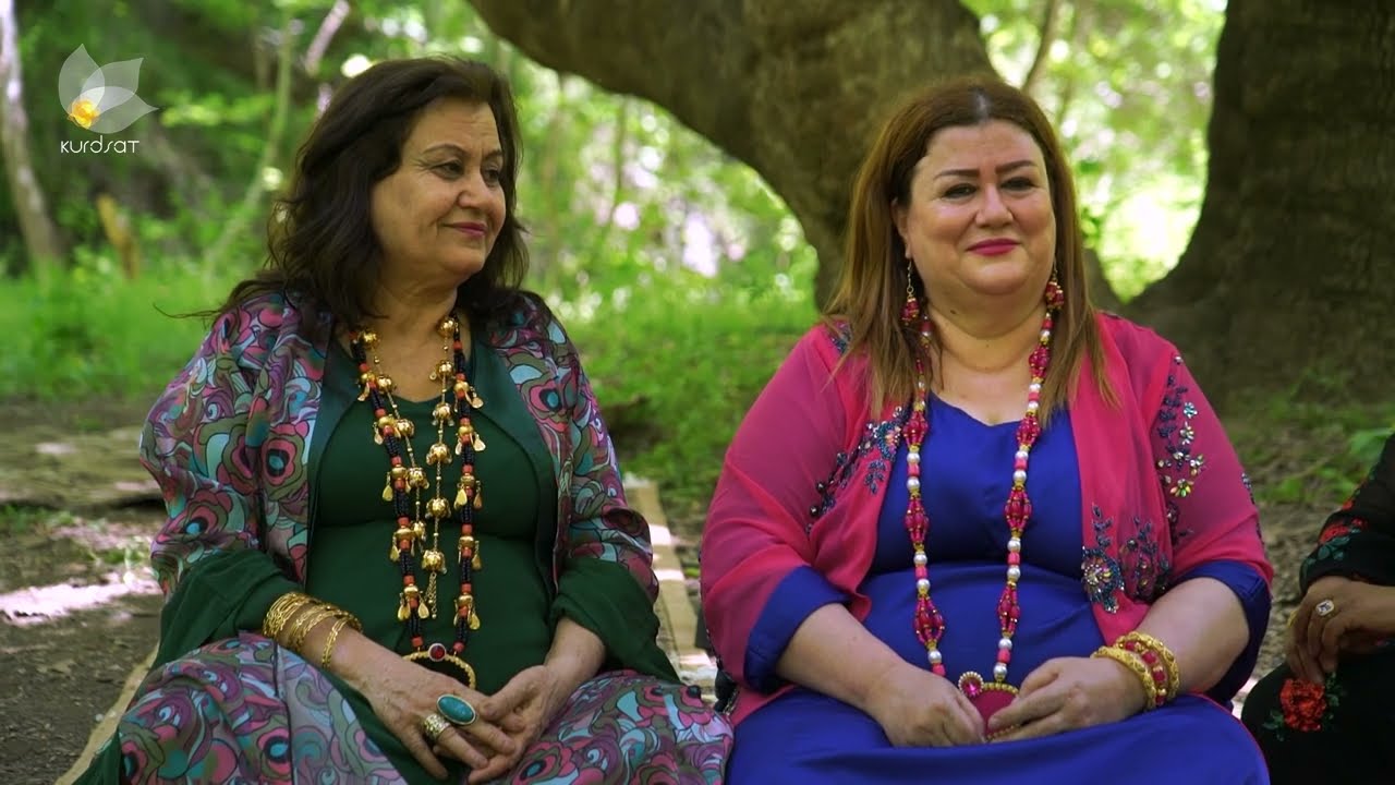 وەرزی نوێی بەرنامەی بنەوشە- گروپێکی خانمان بە جلی کوردییەوە گەشت لە ناو سروشتدا ئەنجام دەدەن