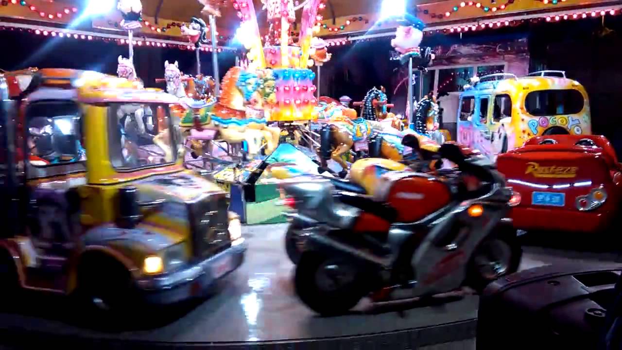 Atracción ferial para niños carrusel