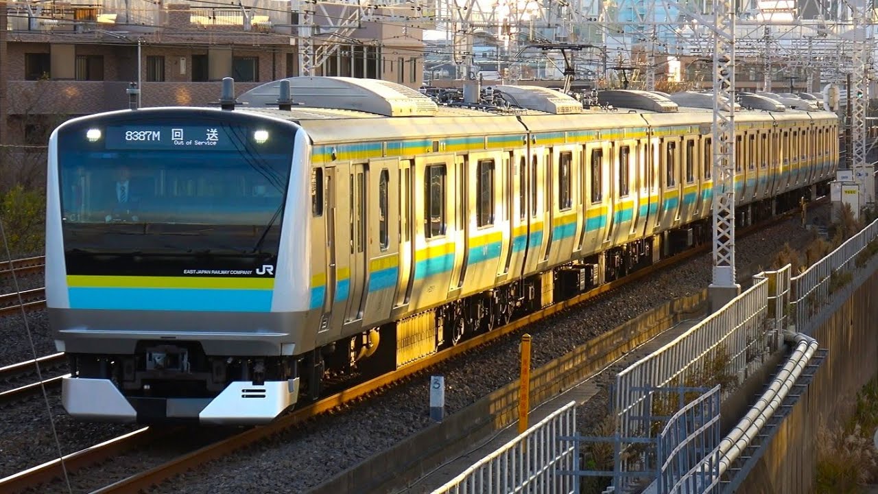 #051【JR東】E233系 マリC1編成  TK出場回送 ／ 中央線で活躍していた元トタT71編成… 改造を受け新たな活躍の地へ！ 東京総合車両センターから幕張へ回送　(2025/12/09)