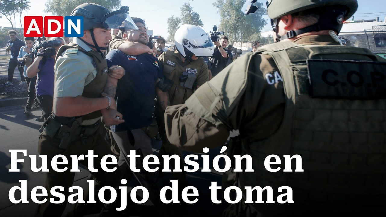 Intentan agredir al alcalde Vodanovic durante desalojo del campamento Santa Marta en Maipú