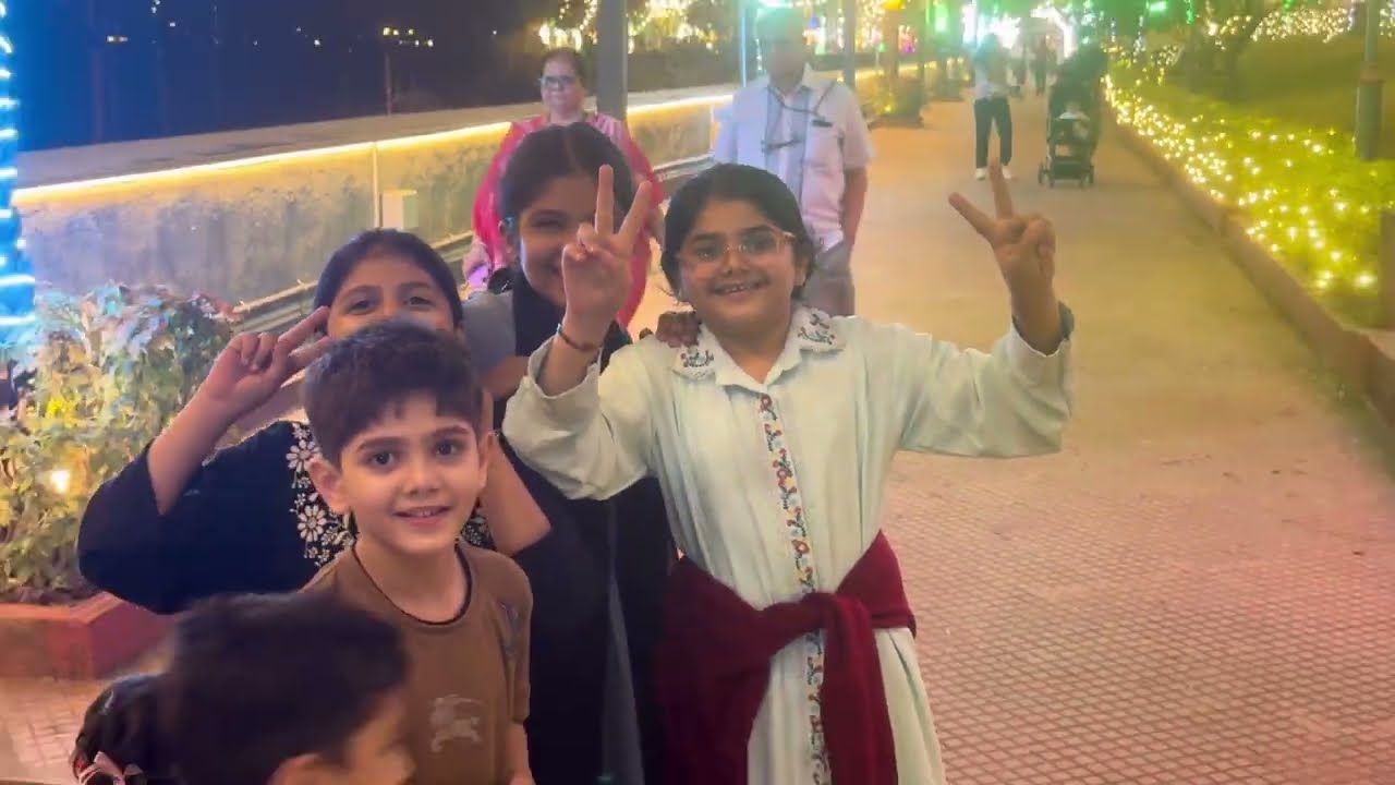 Mumbai Transforms ✨ | Bandra Garden Lights & AMRUT Urban Renewal | Christmas&ndash;New Year Vibes