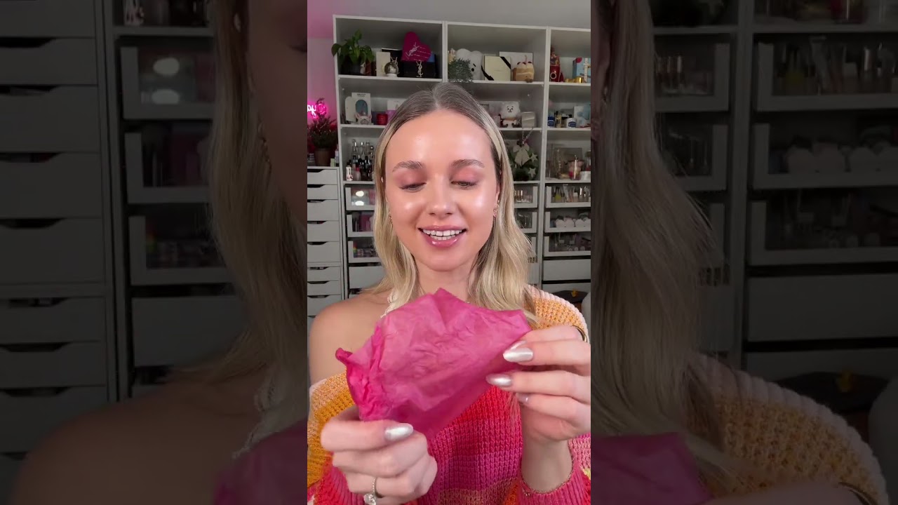 MAKEUP REVOLUTION ADVENT CALENDAR!