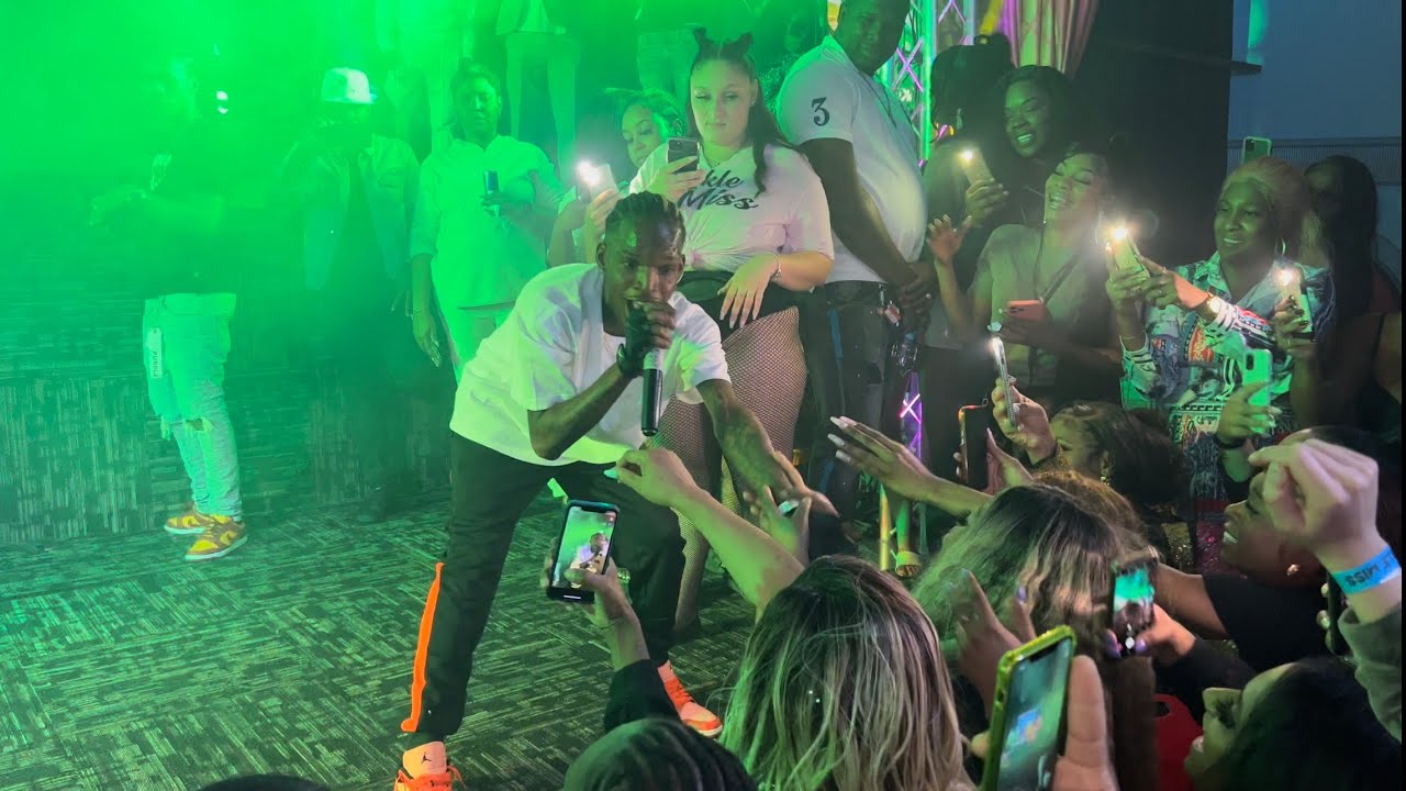 Skeng Need A Ice Pool After His Blazing 🔥 Performance At Likkle Miss | Toronto Canada 🇨🇦