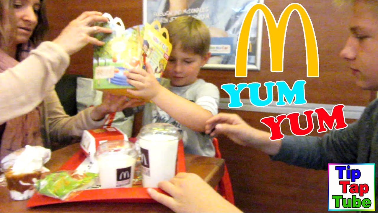 Essen bei Mc Donalds nach Toys R us Spielzeug Shopping TipTapTube