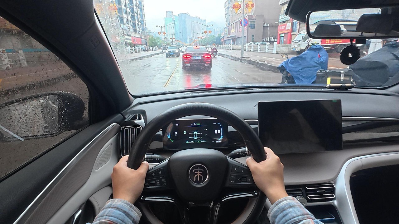 Rainy Morning Commute: Picking Up My Wife from Work | BYD Sealion 5 Dm-i | ASMR | POV Drive | Vol.17