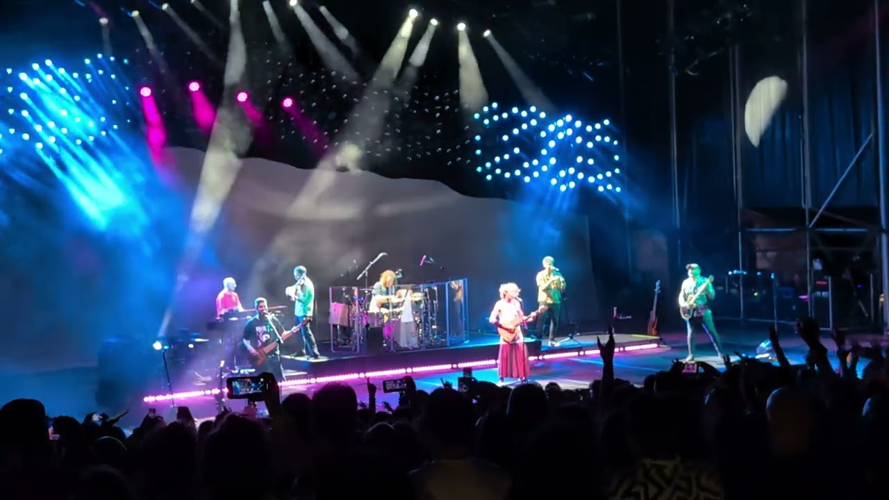 Robe - El hombre pájaro. Córdoba 5/7/2024