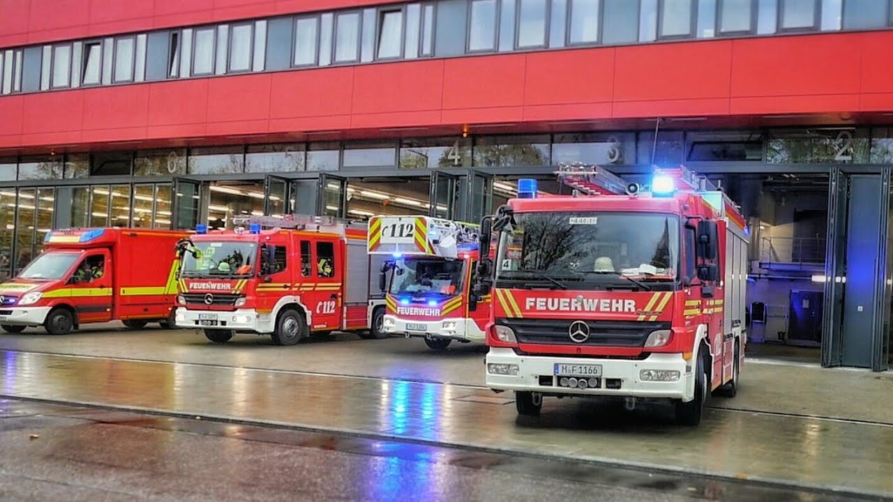 L&ouml;schzug Berufsfeuerwehr M&uuml;nchen Feuerwache 4 - Schwabing