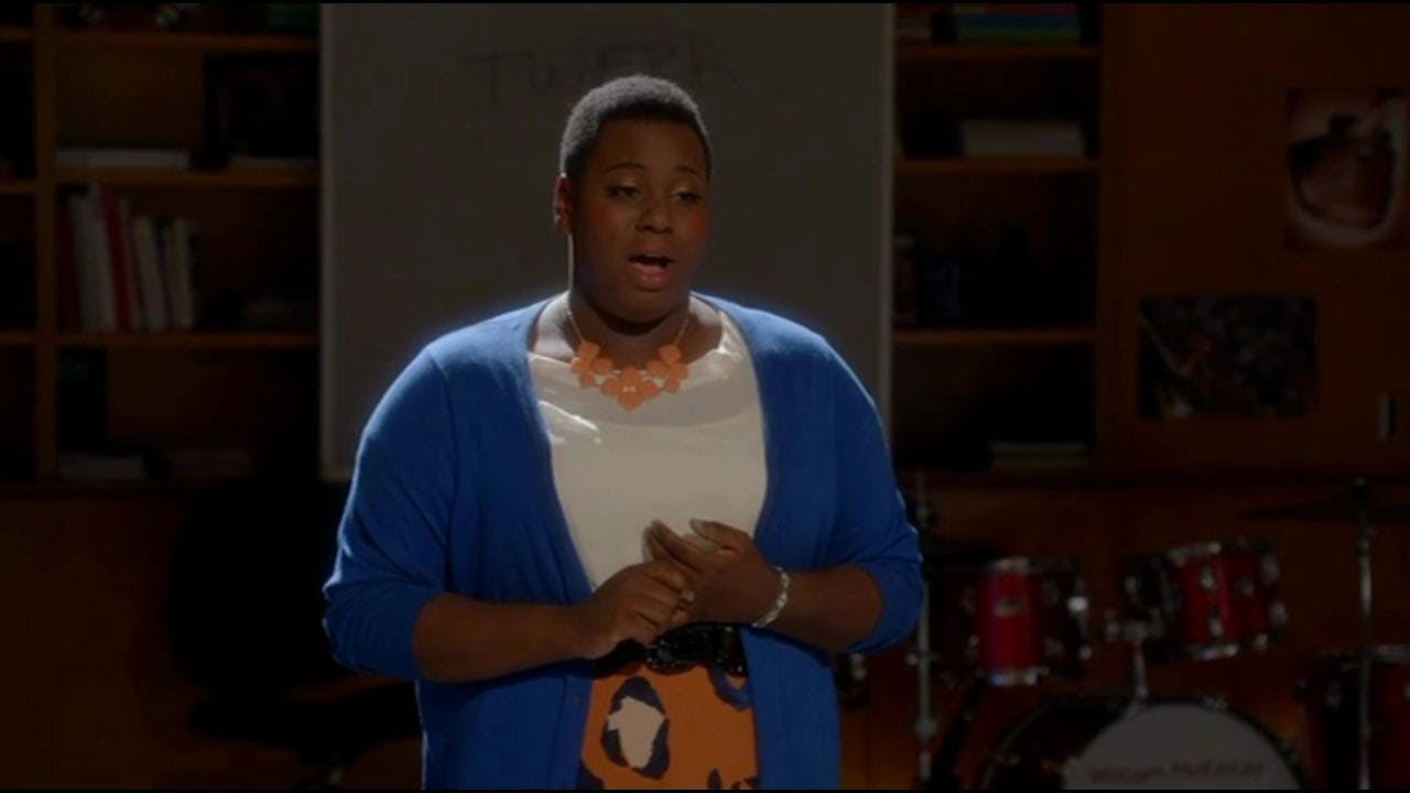 Glee - If I Were a Boy (Full Performance)