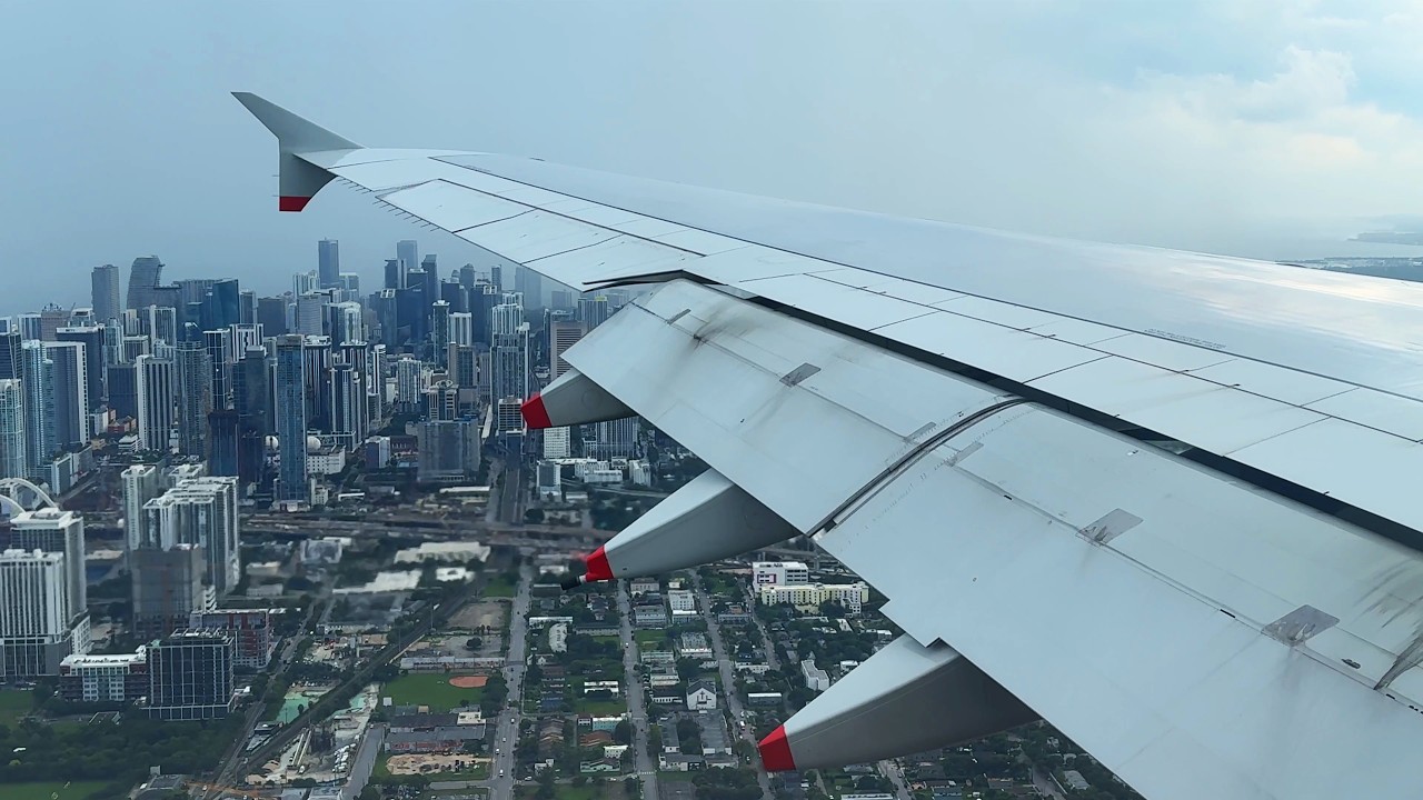 Штормовая посадка A380 в Майами | Живописный вид на центр города (4K)