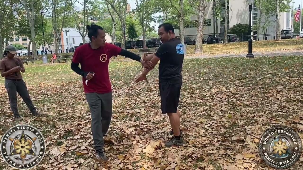 KARAMBIT PASAKAY PALUSOT