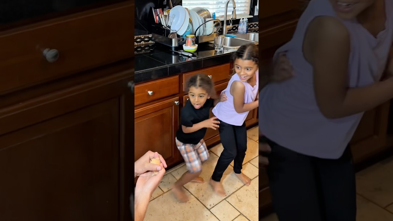 Wait till the end 🤣 #easter #egg #prank #family #funny
