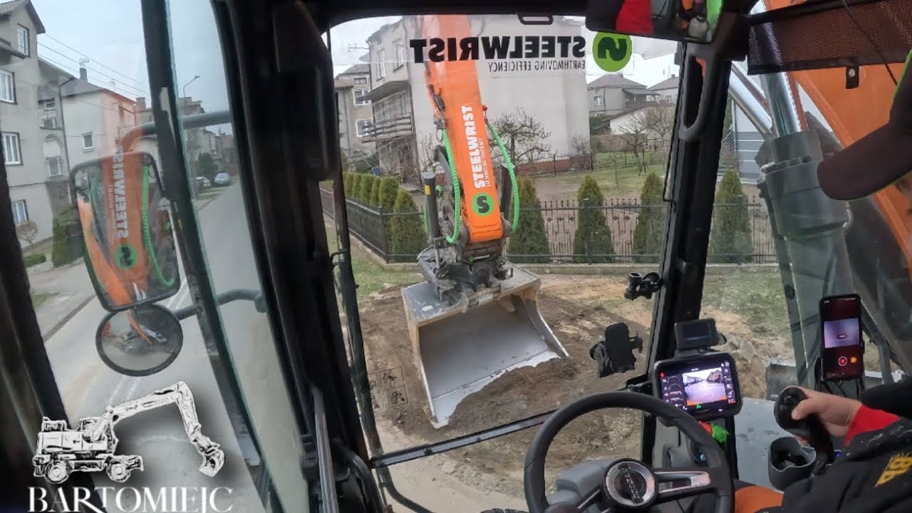 Korytowanie i zasypywanie wjazdu z przyczepą koparkową Bigab |STEELWRIST X20 |DEVELON DX170W7