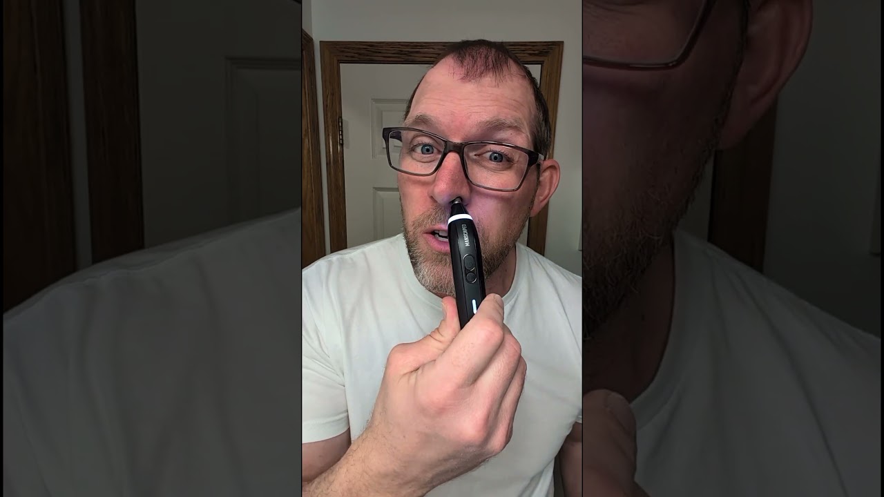 Триммер для травы Manscaped Weed Whacker 3.0 работает отлично.