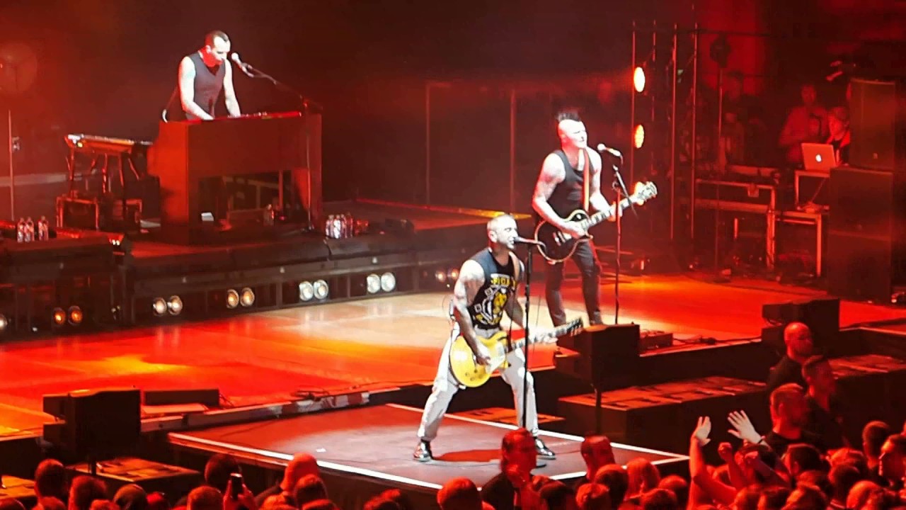 Broilers - wo es hingeht (live)