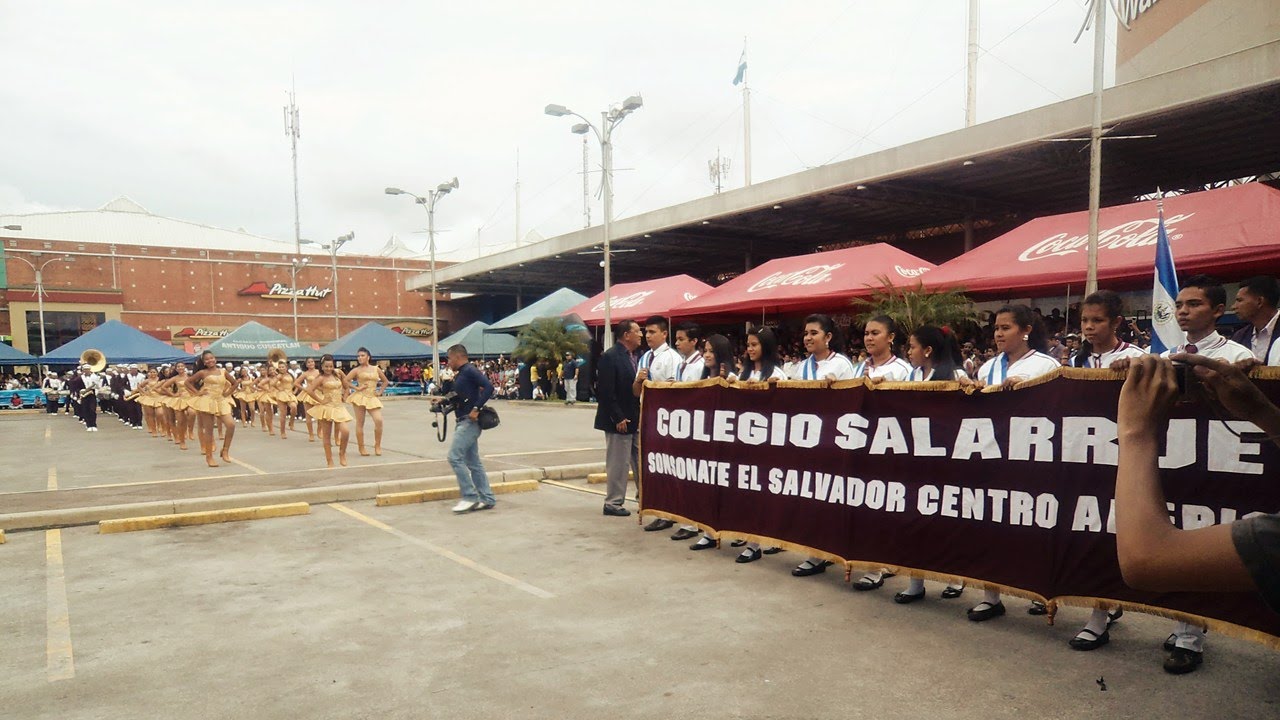 Colegio Salarrué Sonsonate 2013 - Concurso Las Cascadas.
