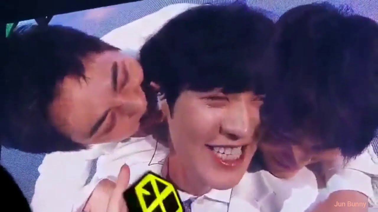 EXO biting each other's body parts