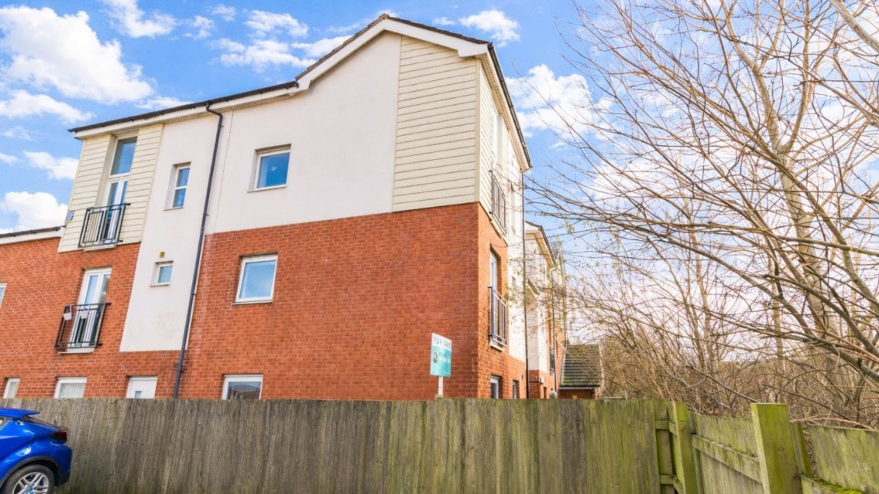 8 Ariel Close