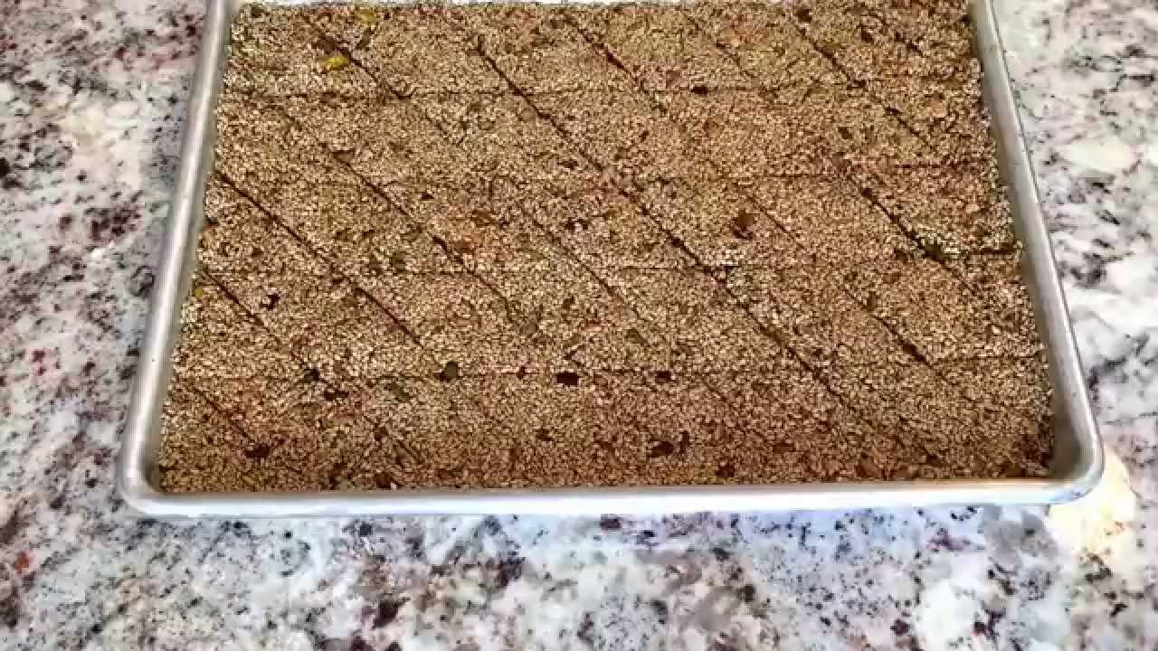 سمسميه بالفستق والجوز من مطبخي Sesame Bars .......... Linda S kitchen