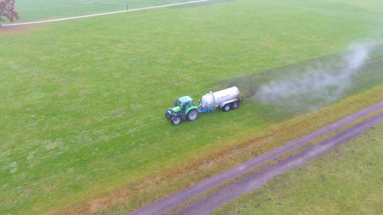 G&uuml;lle fahren 2018 mit Deutz, Streumix, Fuchs