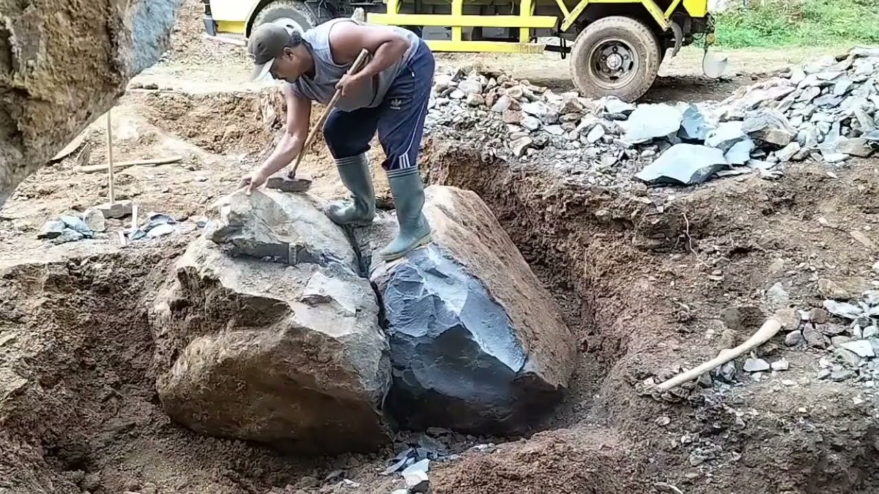tak bisa di prediksi, belah batu, cuaca hujan deras
