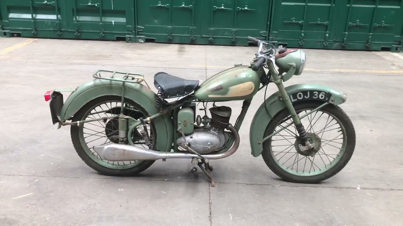 LOT 677 - 1951 BSA 123CC BANTAM D1