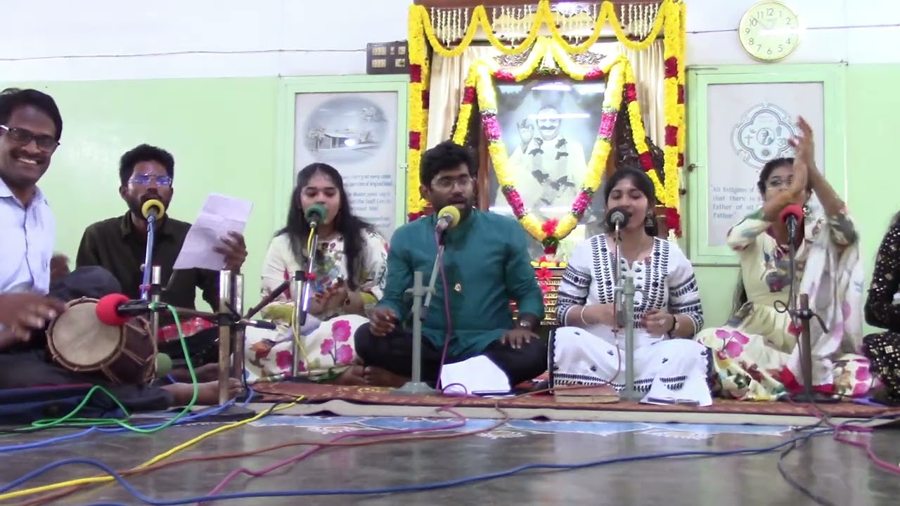 Baba Hu song by Kakinada Center on Occassion of Avatar Meher Baba Center Anniversary sung by kids.