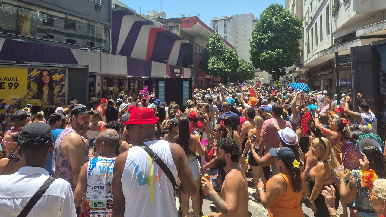 Banda do Bairro de Fátima faz a alegria dos moradores do Centro no Carnaval. 🥳🎉